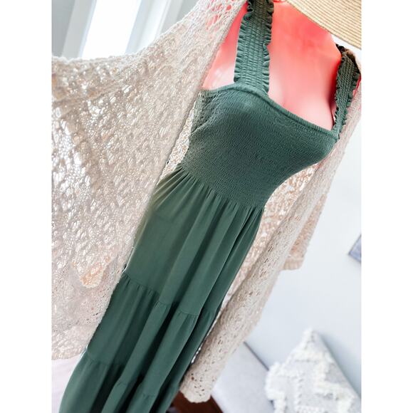 Aerie Barefoot in the Meadow dreamy moments smocked maxi dress - Picture 4 of 4